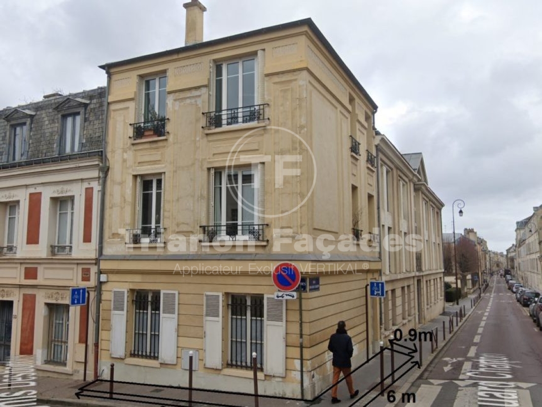 Trianon Façades rue parisienne bâtiment angle rue