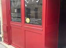 http://Ravalement-devanture-Restaurant-Dans-Le-Noir-Paris-5-Après