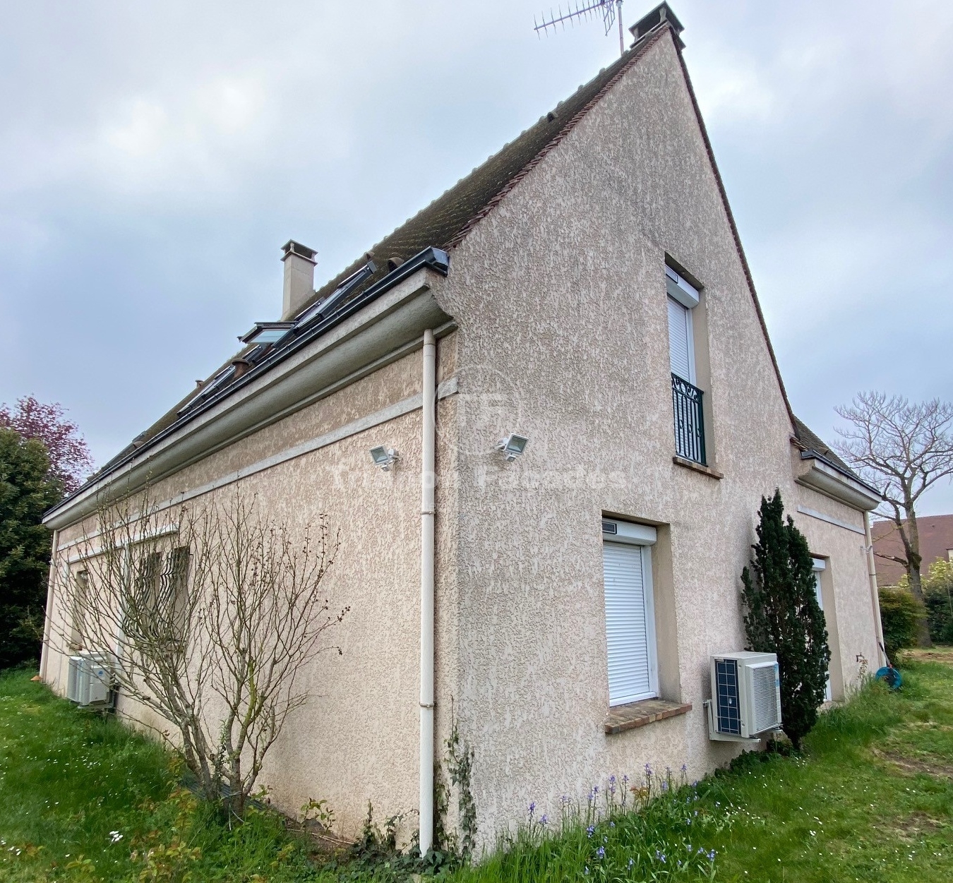 Peintures façades d'une maison à Croissy-sur-Seine, 78290, Yvelines